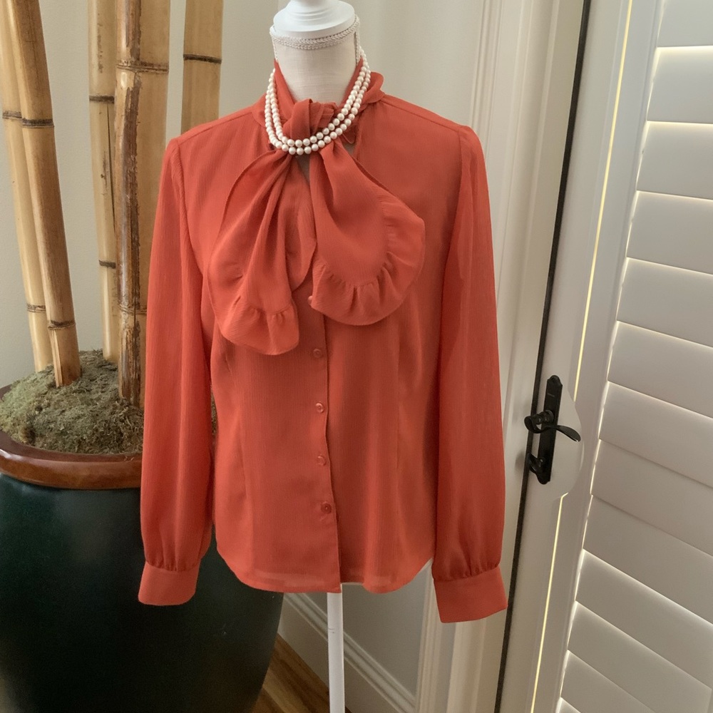 Oscar de la Renta Blouse with Tie Neck